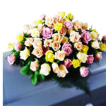 CENTER 60 MIXED ROSES