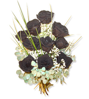 20110113184754-ramo_rosas_negras-web.jpg 12 ROSAS NEGRAS LIOFILIZADAS - Imagen 1