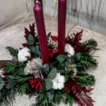 TABLE ARRANGEMENT WITH CANDLES