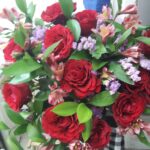 12 ROSES WITH LILIES