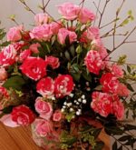 SPRAY ROSES ROMANTIC ARRANGEMENT