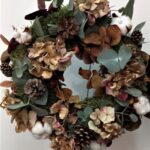 CHRISTMAS CROWN FOR DOOR