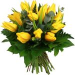 MONOCROMATIC TULIPS BOUQUET