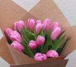 MONOCROMATIC TULIPS BOUQUET - Image 3